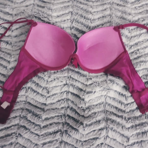 Pink Lace Bra 36B - Picture 4 of 6